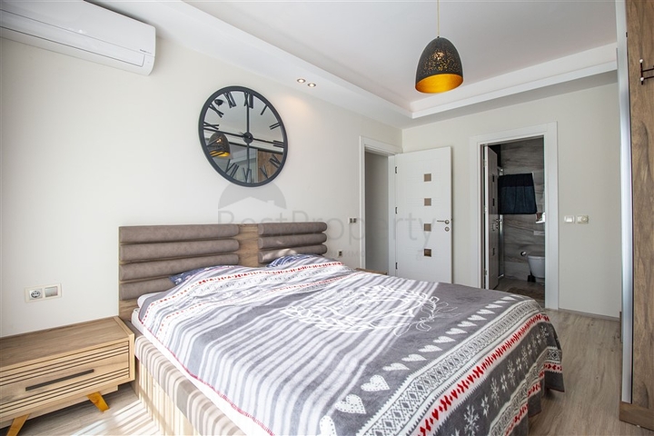 Четырехкомнатные апартаменты в комплексе премиум класса