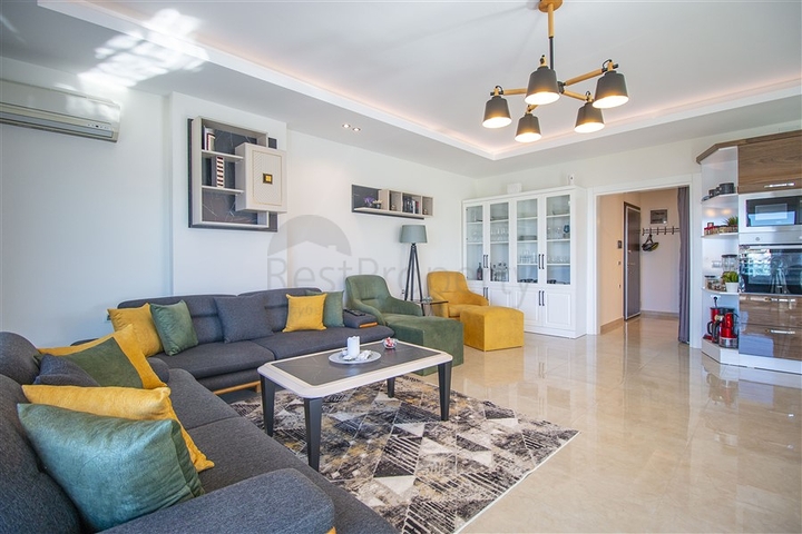 Четырехкомнатные апартаменты в комплексе премиум класса