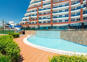 Четырехкомнатные апартаменты в комплексе премиум класса