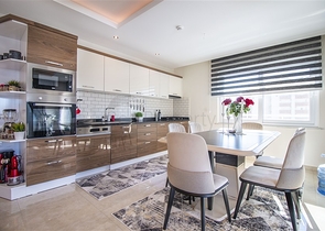 Четырехкомнатные апартаменты в комплексе премиум класса