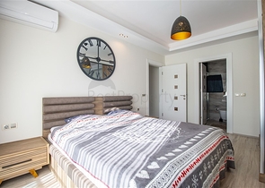 Четырехкомнатные апартаменты в комплексе премиум класса