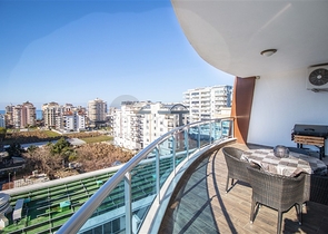 Четырехкомнатные апартаменты в комплексе премиум класса