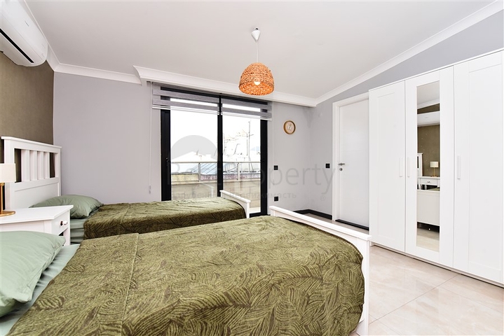 Пентхаус 4+1 с видом на Крепость 