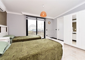 Пентхаус 4+1 с видом на Крепость 