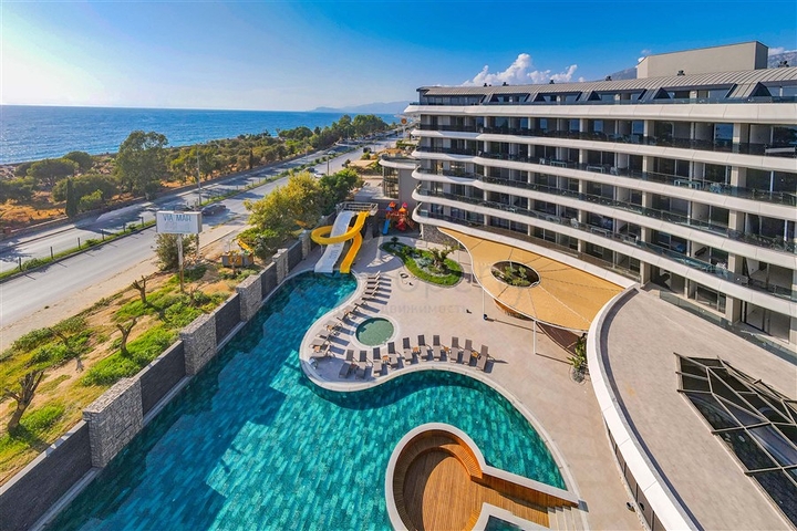 Двухкомнатная квартира в комплексе люкс класса с видом на море 