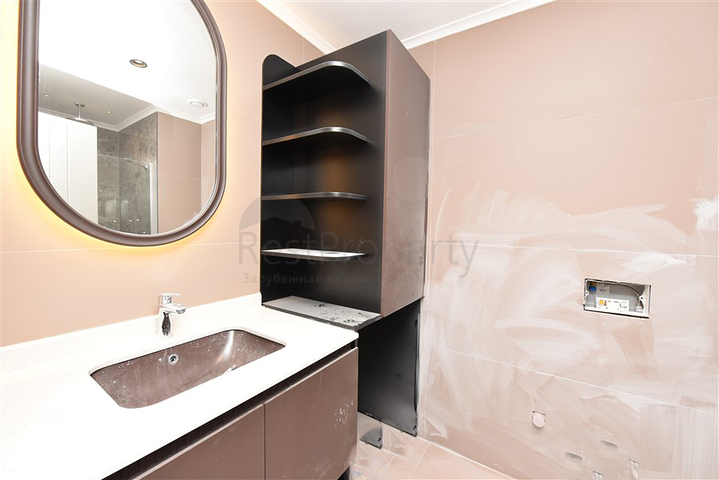 Двухкомнатная квартира в комплексе люкс класса с видом на море 