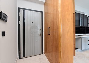 Двухкомнатная квартира в комплексе люкс класса с видом на море 