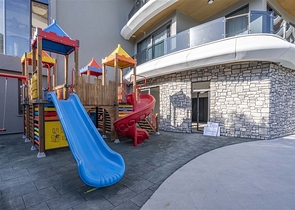 Двухкомнатная квартира в комплексе люкс класса с видом на море 