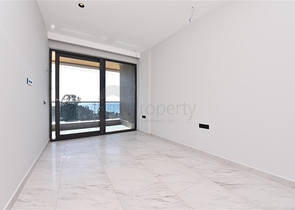 Двухкомнатная квартира в комплексе люкс класса с видом на море 