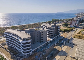 Двухкомнатная квартира в комплексе люкс класса с видом на море 