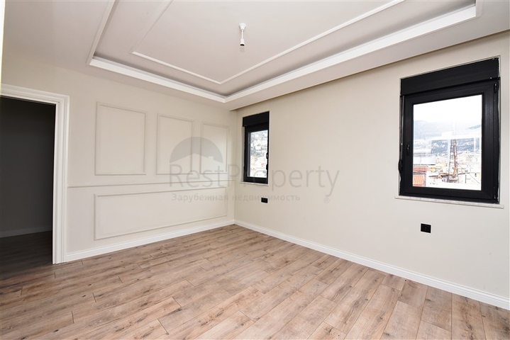 Пентхаус планировки 6+2 в районе пляжа Клеопатры