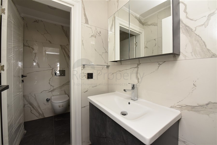 Пентхаус планировки 6+2 в районе пляжа Клеопатры