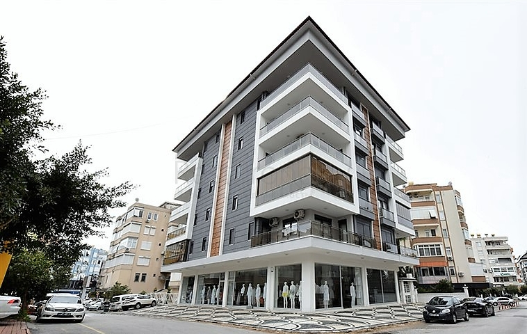 Пентхаус планировки 6+2 в районе пляжа Клеопатры