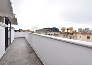 Пентхаус планировки 6+2 в районе пляжа Клеопатры