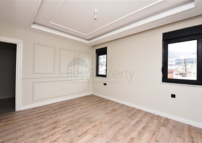 Пентхаус планировки 6+2 в районе пляжа Клеопатры