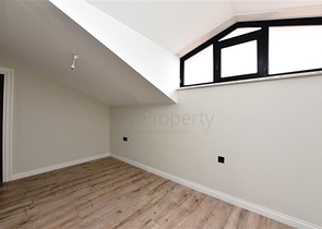 Пентхаус планировки 6+2 в районе пляжа Клеопатры