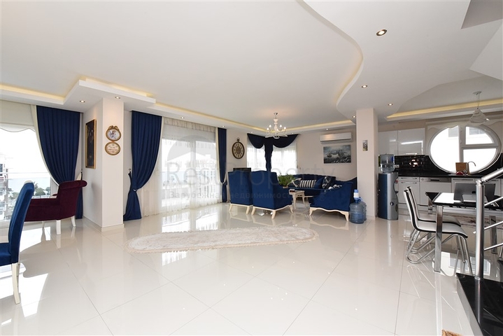 Пентхаус с видом на море