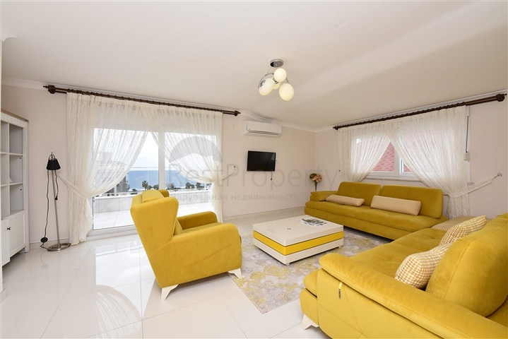 Пентхаус с видом на море