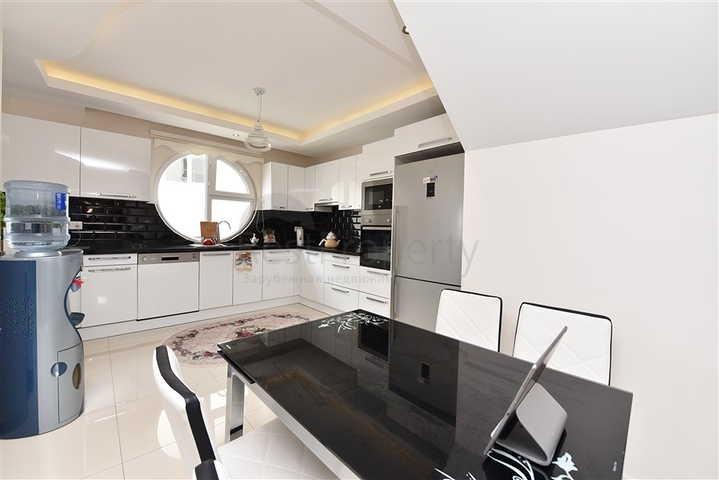 Пентхаус с видом на море