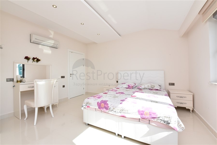 Роскошный пентхаус с видом на море