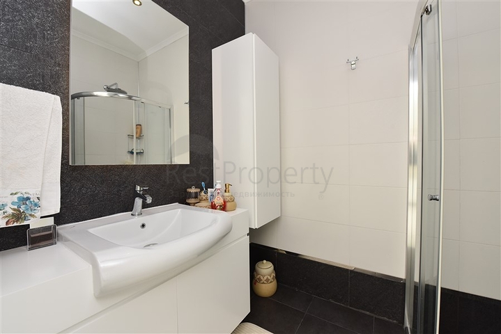 Роскошный пентхаус с видом на море