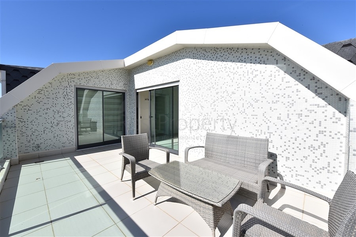 Роскошный пентхаус с видом на море