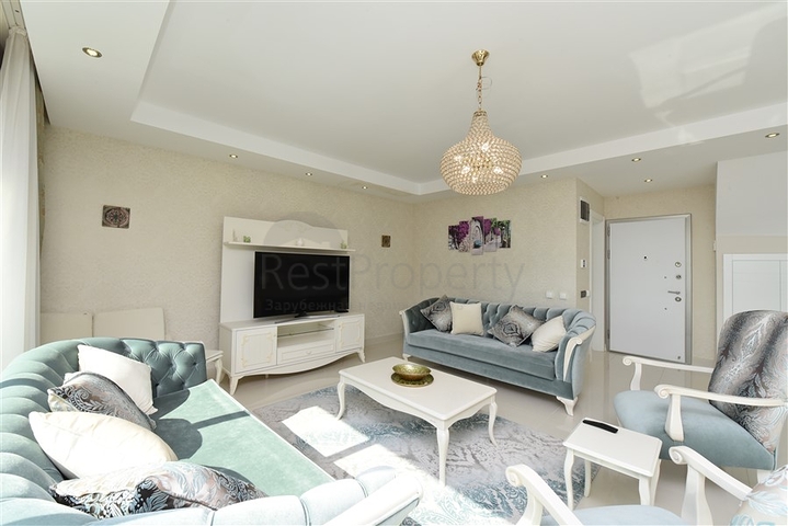 Роскошный пентхаус с видом на море