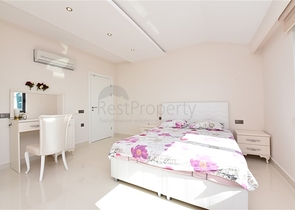 Роскошный пентхаус с видом на море