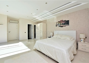 Роскошный пентхаус с видом на море