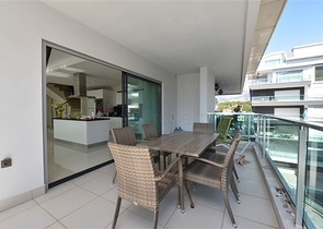 Роскошный пентхаус с видом на море