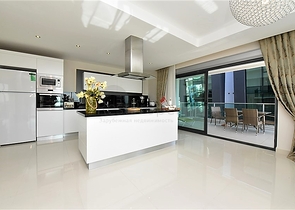 Роскошный пентхаус с видом на море