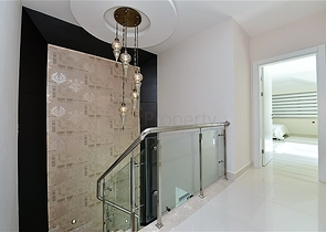 Роскошный пентхаус с видом на море