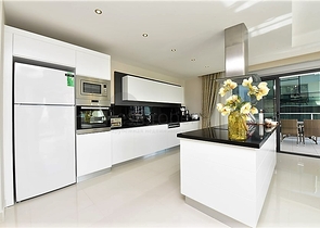 Роскошный пентхаус с видом на море