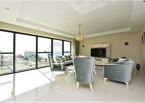 Роскошный пентхаус с видом на море