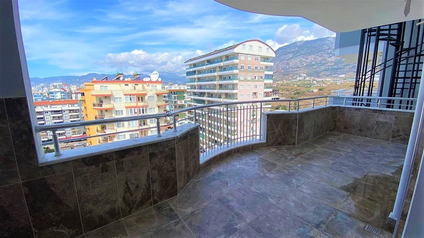 Квартира в 300 метрах от моря в популярном районе Махмутлар