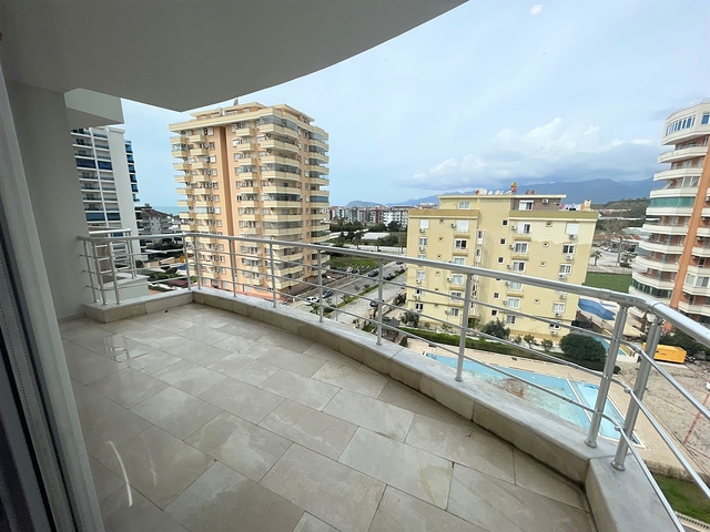 Пентхаус 2+1 всего в 450 метрах до моря по привлекательной цене