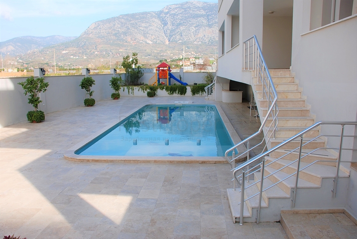 Пентхаус 2+1 всего в 450 метрах до моря по привлекательной цене