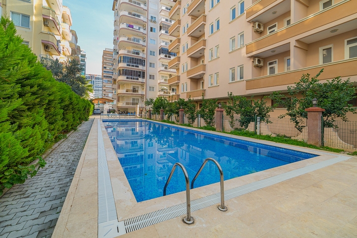 Квартира 1+1 с мебелью в Махмутларе