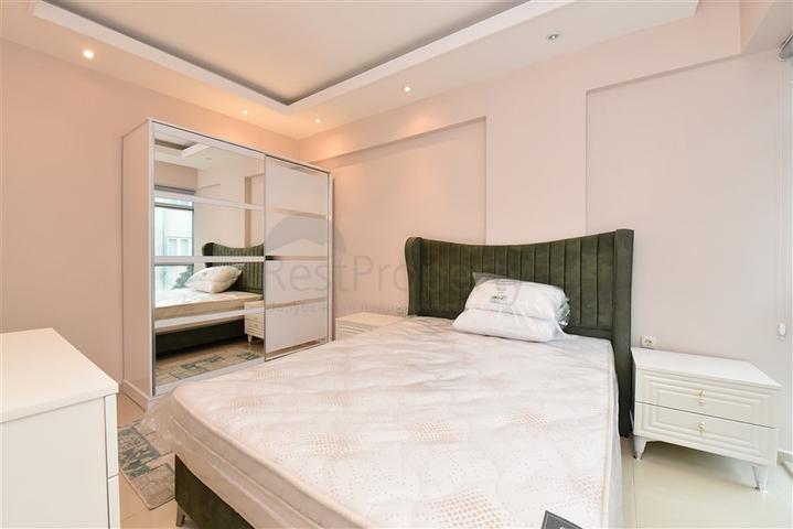 Меблированные апартаменты планировкой 1+1 на пляже Клеопатра