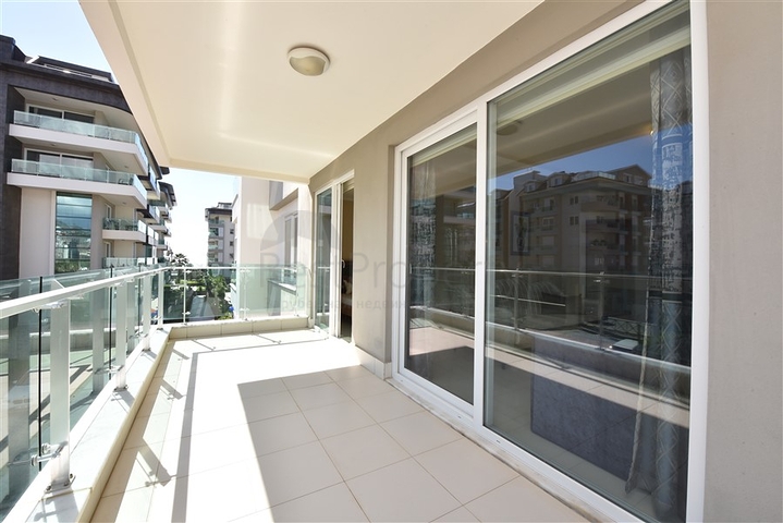 Трехкомнатная квартира с отдельной кухней в тихом районе Кестель