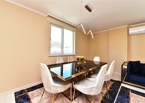 Трехкомнатная квартира с отдельной кухней в тихом районе Кестель