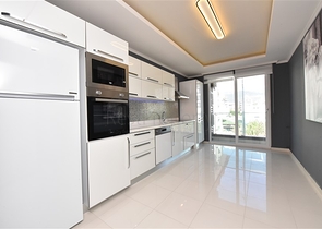 Трехкомнатная квартира с отдельной кухней в тихом районе Кестель