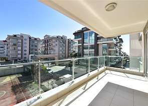 Трехкомнатная квартира с отдельной кухней в тихом районе Кестель