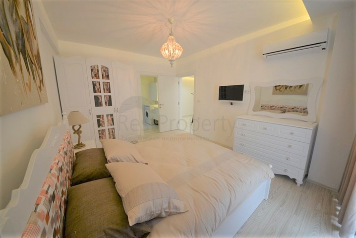 Трехкомнатная квартира в Махмутларе