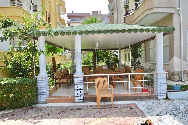 Семейная квартира в 100 метрах до моря в районе Махмутлар