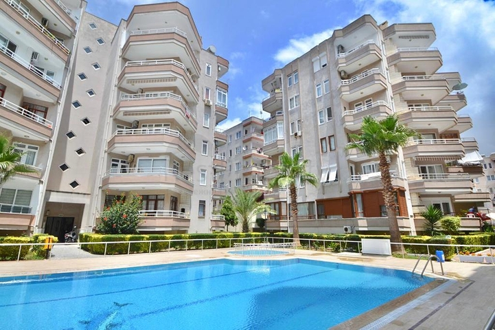 Семейная квартира в 100 метрах до моря в районе Махмутлар