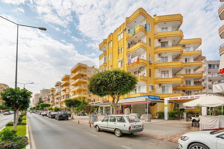 Семейная квартира в 100 метрах до моря в районе Махмутлар