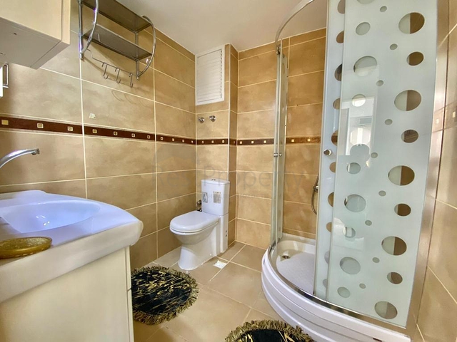 Семейная квартира в 100 метрах до моря в районе Махмутлар