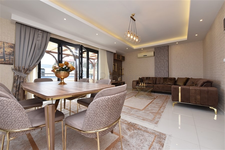 Пентхаус 3+1 в районе Кестель