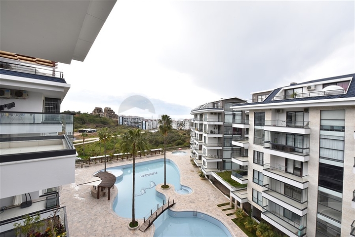 Пентхаус 3+1 в районе Кестель